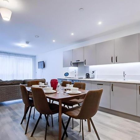 Luxury 2 Bed Flat In A New Block In East Acton Lejlighed London Eksteriør billede