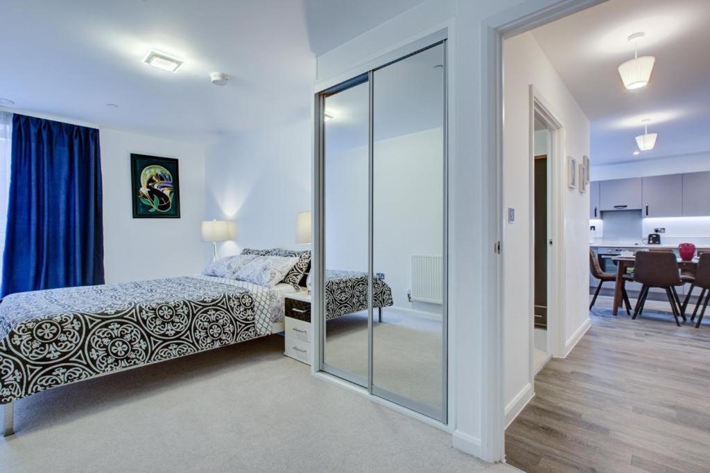 Luxury 2 Bed Flat In A New Block In East Acton Lejlighed London Eksteriør billede