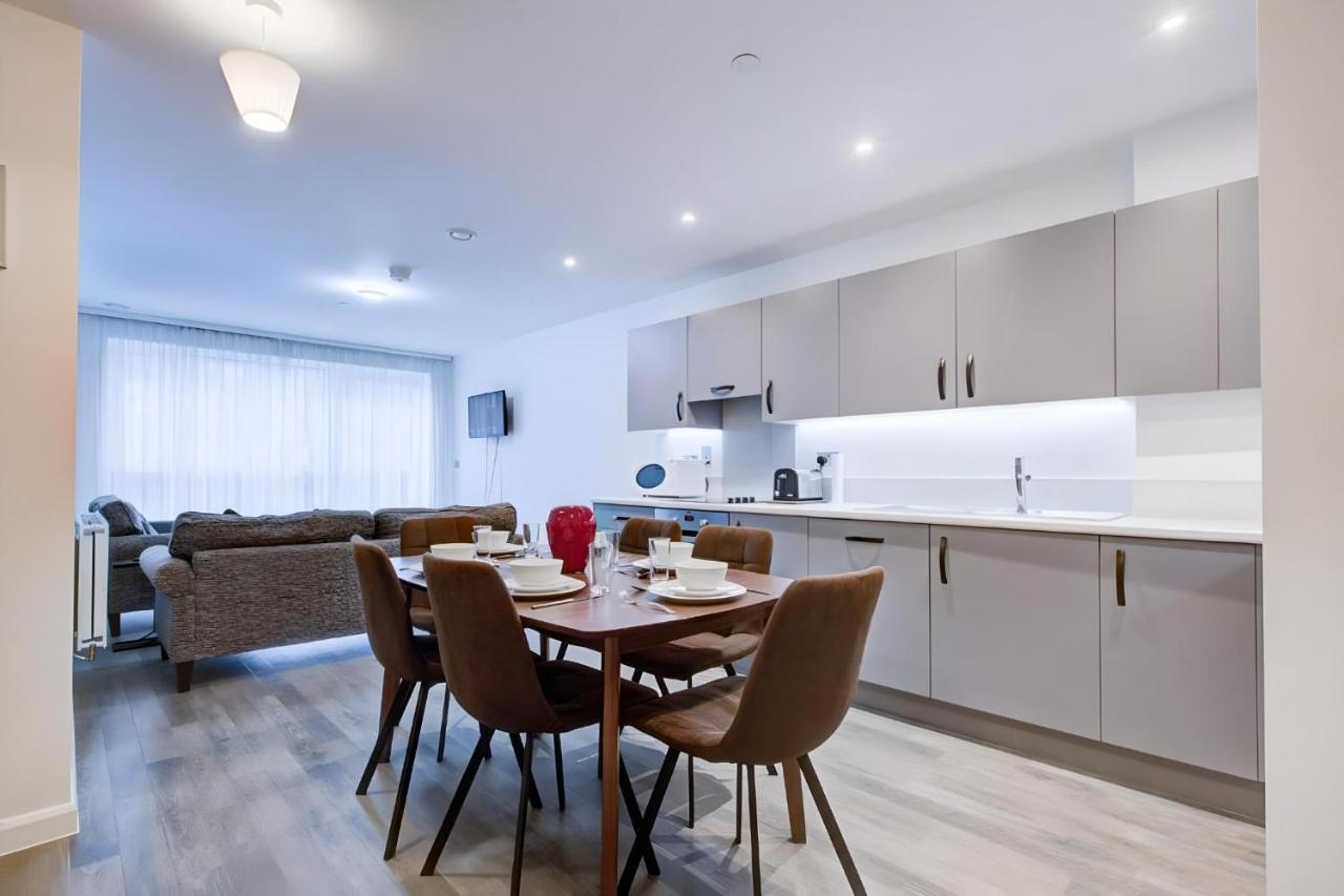 Luxury 2 Bed Flat In A New Block In East Acton Lejlighed London Eksteriør billede
